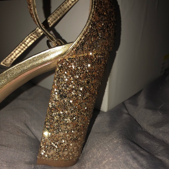 COPY - Gold glitter block heels - Picture 4 of 5